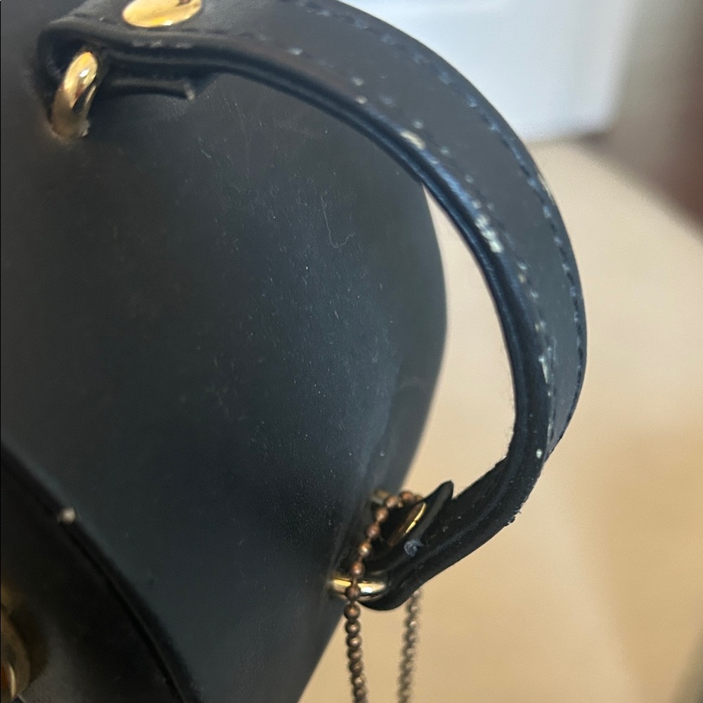 Black and Gold Travel Jewelry Case - Picture 7 of 7